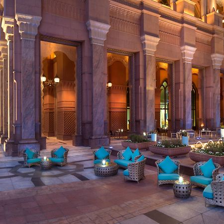 Emirates Palace Mandarin Oriental, Abu Dhabi Exterior photo The Palace Downtown Dubai