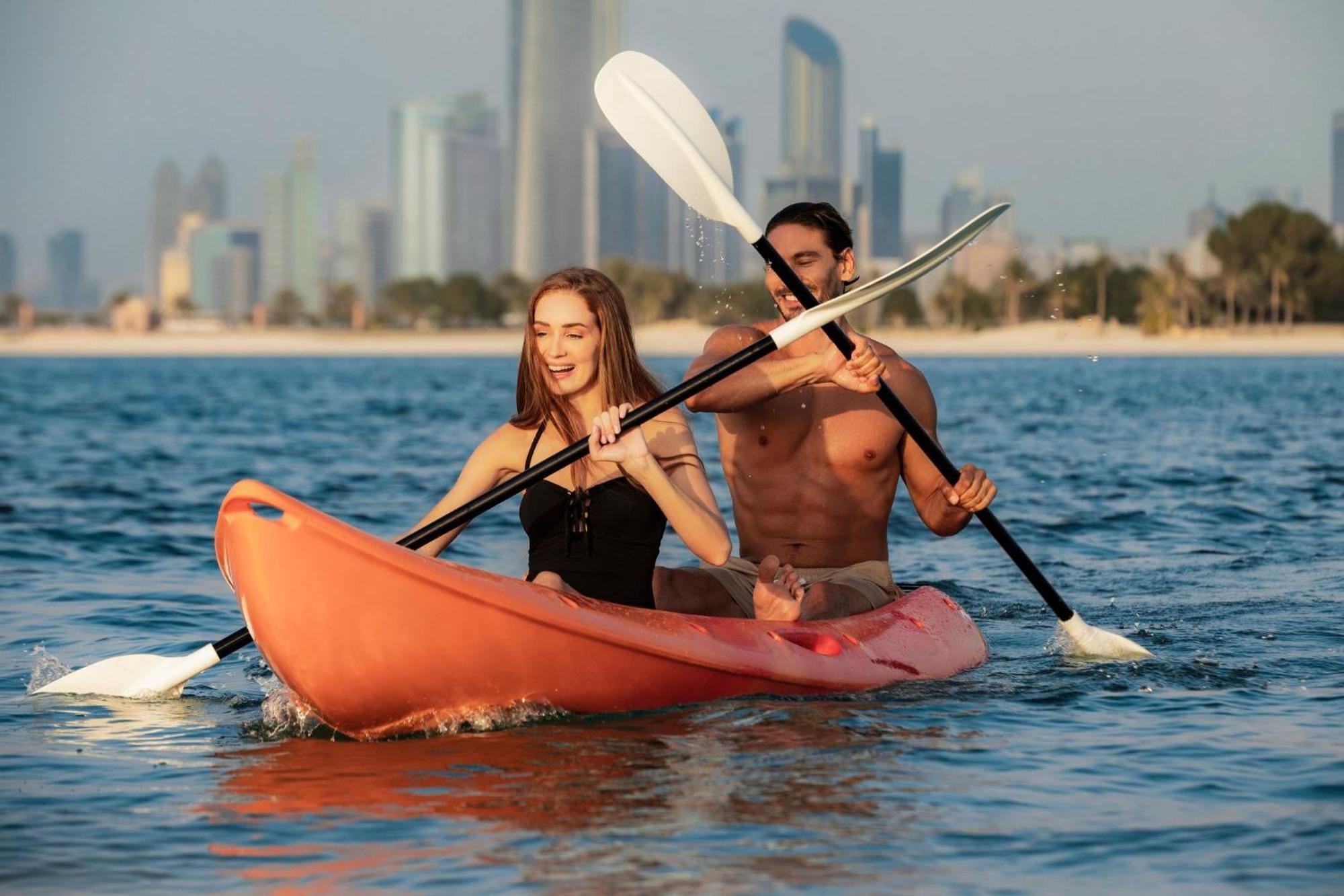 Emirates Palace Mandarin Oriental, Abu Dhabi Exterior photo Kayaking in Dubai