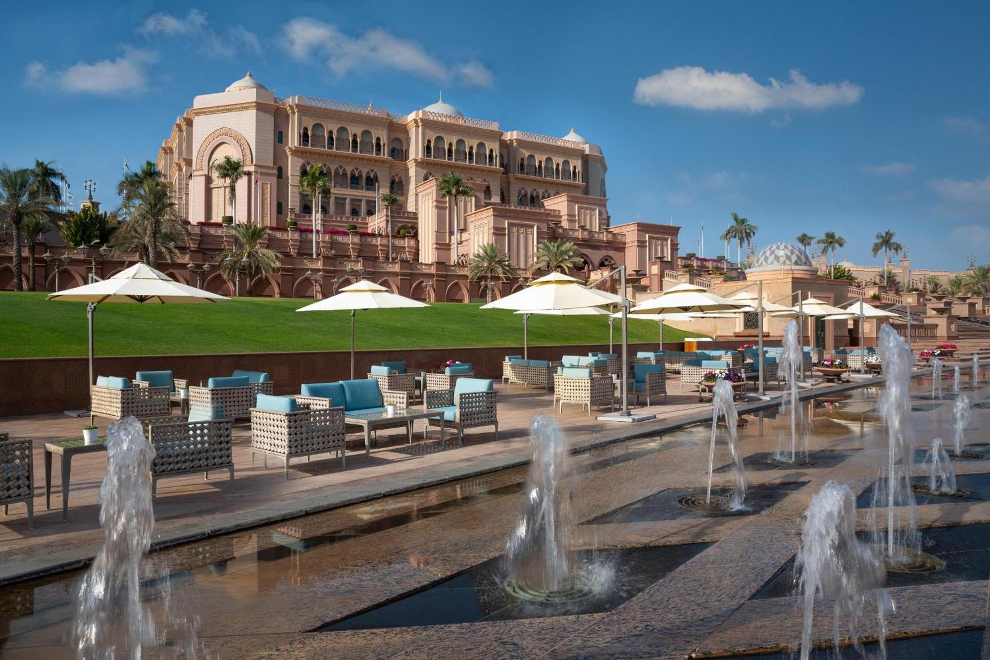 Emirates Palace Mandarin Oriental, Abu Dhabi Exterior photo The Palace Downtown